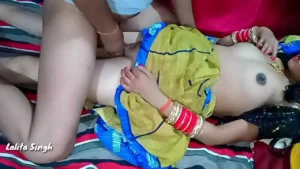 Indian Bhabhi offers pussy to me Xxx Videos